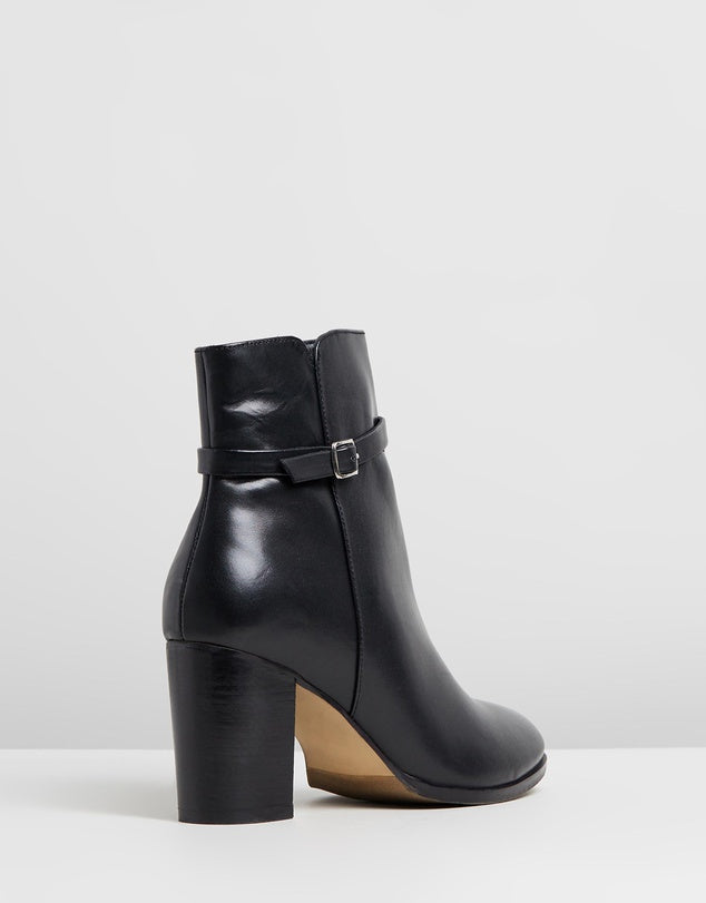 Human Premium Lulu Short Heel Leather Boot