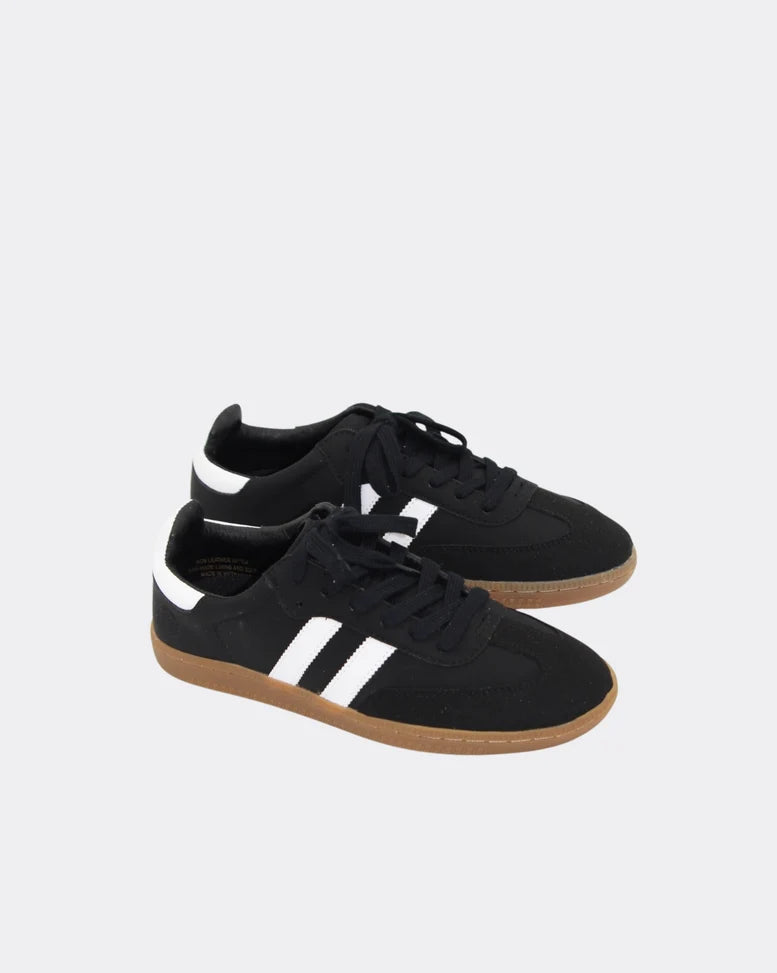 Human Premium Swift Sneakers