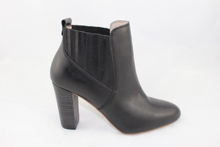 Human Premium Tarro Short Heel Leather Boot